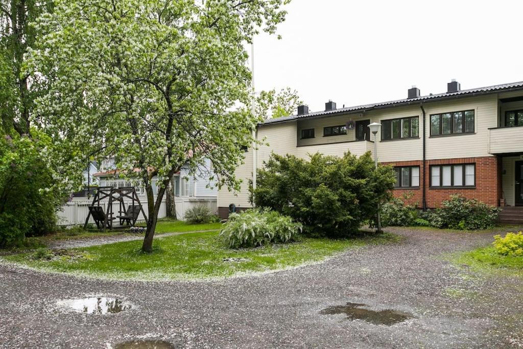 Upea Remontoitu Huoneisto Naantalin Sydaemessae Apartment Exterior photo