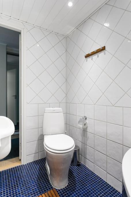Upea Remontoitu Huoneisto Naantalin Sydaemessae Apartment Exterior photo