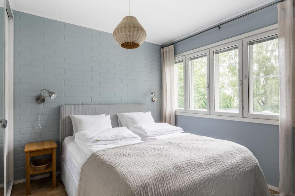 Upea Remontoitu Huoneisto Naantalin Sydaemessae Apartment Exterior photo